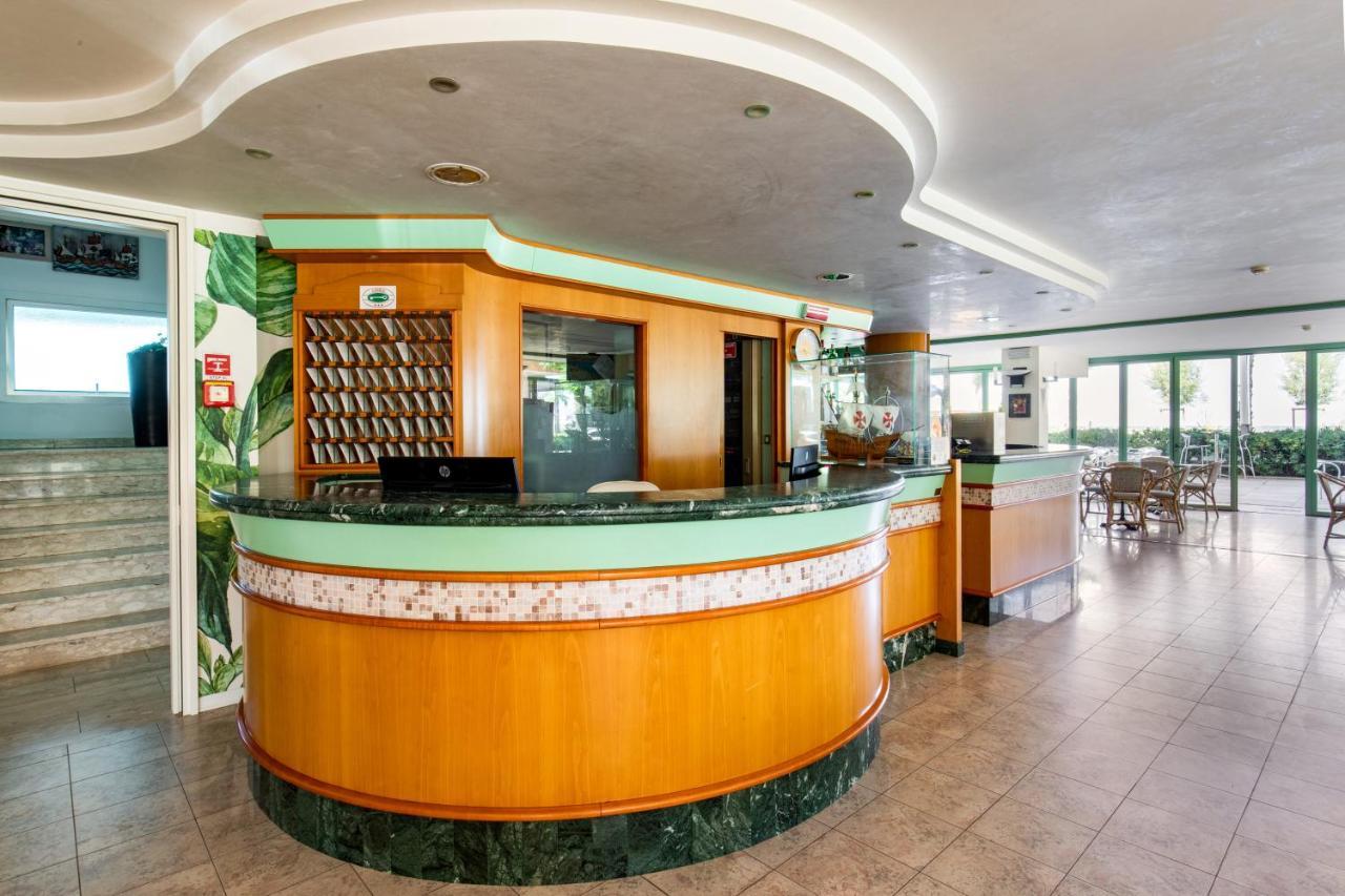 Hotel Palos Rímini Exterior foto